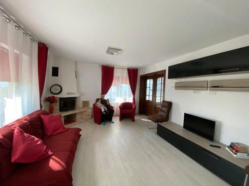Hostal Casa Raiul Muntilor