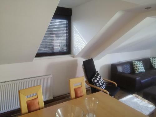Apartman U Potkrovlju