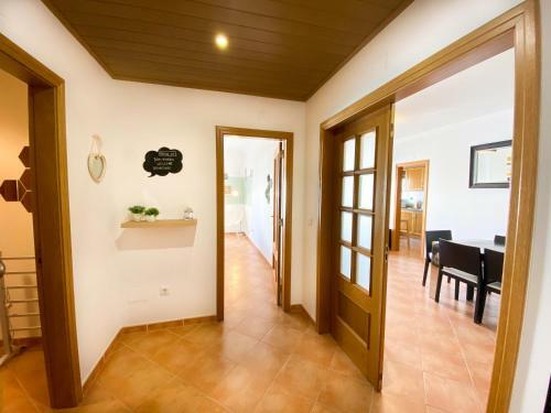 Apartamento Charming 2 Bedroom - 10min Walk To Beach