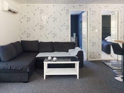 Holiday Home Bro