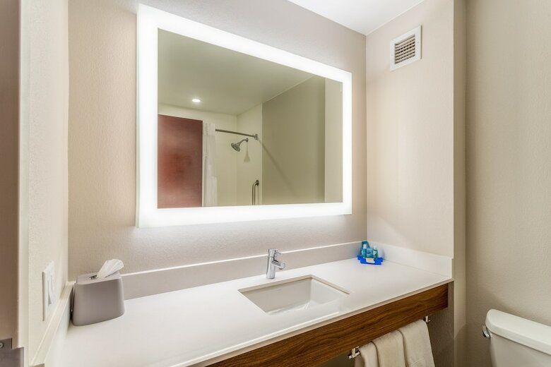 Hotel Holiday Inn Express Haskell-wayne Area