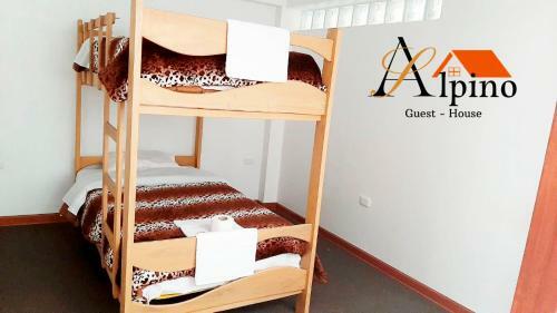 Hostal Alpino Guest House