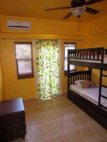 Apartamento Casa Serena Roat�n