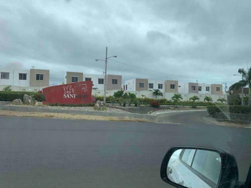 Casa En Conjunto Residencial Con Piscina