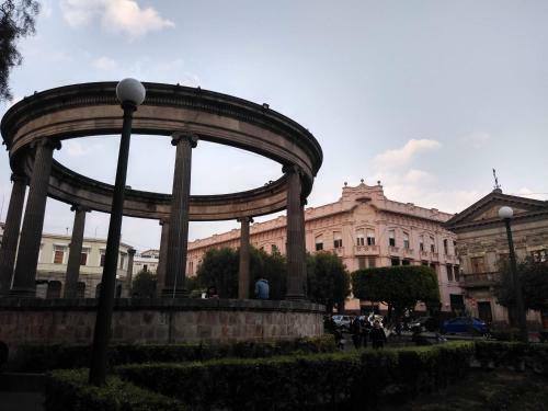 Hotel Ideal, Your House In Xela