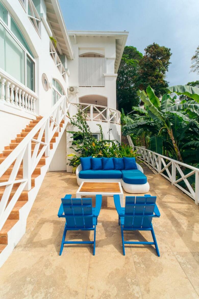 Hotel Blue Roatan Resort