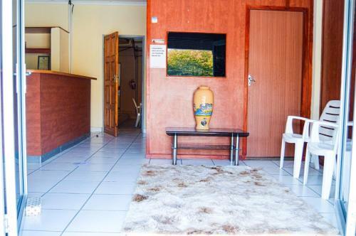 Hostal Qhwigaba Guest Lodge