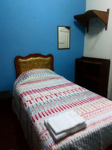 Hostal Dos De Mayo