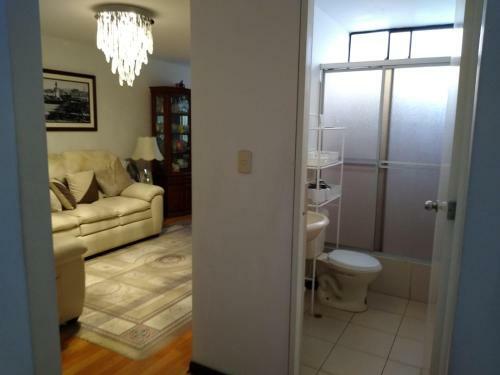 Habitaci�n Con Vista A La Ciudad