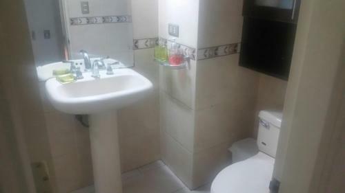 Hostal Habitaci�n Amoblada En Valle Hermoso - Surco