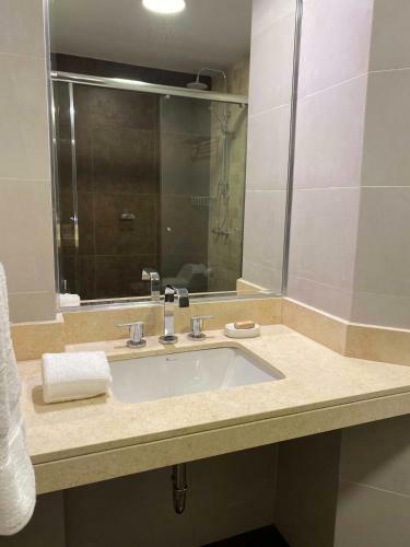 Apartamento Refined 3br Duplex With Rooftop Terrace