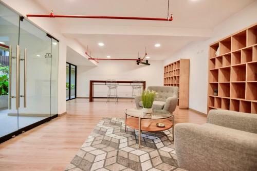 Apartamento ? Maras Residence ? Luxury Rooftop Pool & Grill