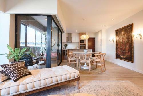 Apartamento ? Maras Residence ? Luxury Rooftop Pool & Grill