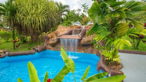 Hotel & Hot Springs Sue�o Dorado