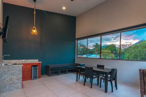 Villa Fortuna Deluxe Vacation Home