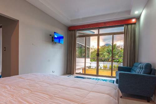 Villa Fortuna Deluxe Vacation Home