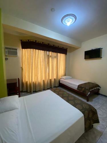 D? Ruiz Hotel