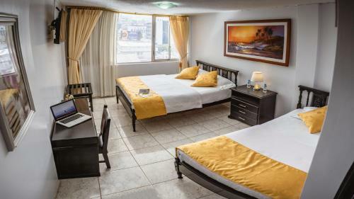 Val Hotel Santamaria Quito