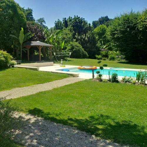 Bed & Breakfast Maison D'h�tes Lassaubatju