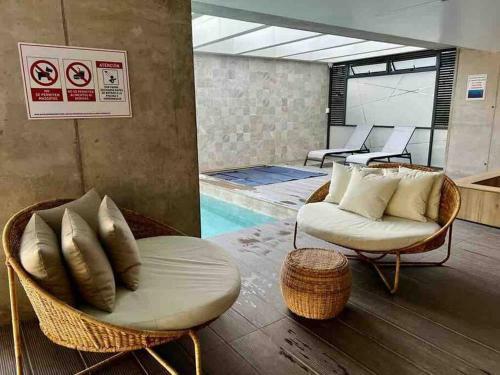 Luxury Apartment With Balcony And View
