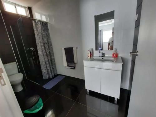Mar House Apartments