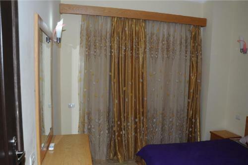 Apartments In Florenza Khamsin