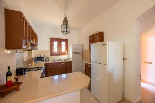 Charming Lagoon Villa Egyptian Style -sabina 117