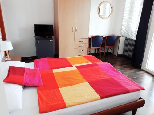 Hostal Hotel Garni Battello