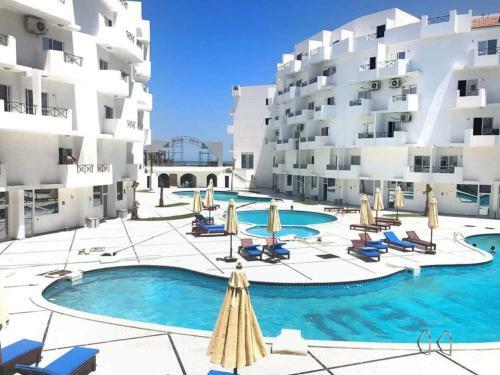 Apartment Searidge Near The Sea Redsealine