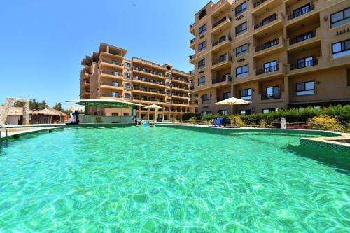 Immaculate 1-bed Apartment In Hurgada First Line!