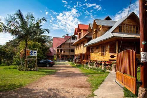 Hotel Charlie House