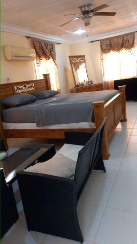 Hostal Gam Properties Guest House