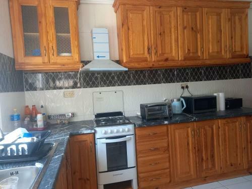Hostal Gam Properties Guest House