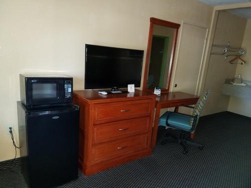 Holiday Terrace Motel