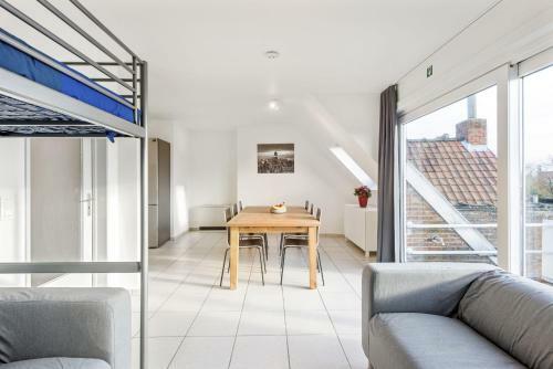 Excellent Work Stay Apartment