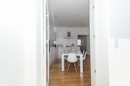 Apartamentos Appartment In Center With Parking