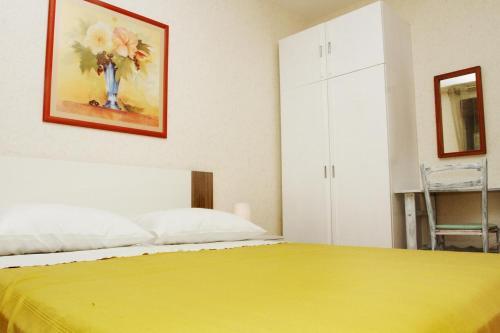Apartments With A Parking Space Trogir - 11316