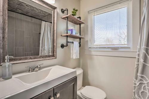 Stylish Arvada House With Yard And Game Room!