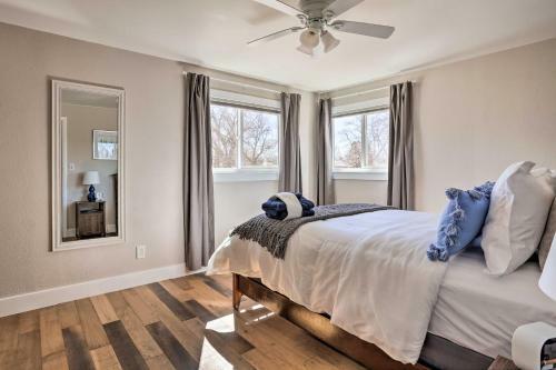 Stylish Arvada House With Yard And Game Room!