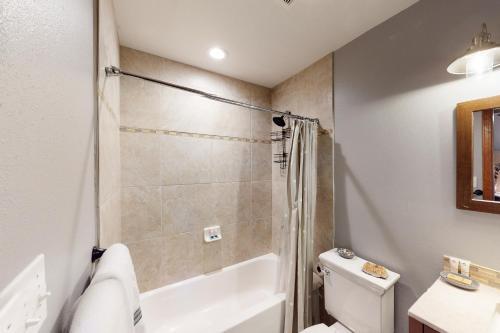 Lakeview Townhome Unit A5