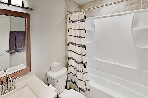 Grouse Court Getaway