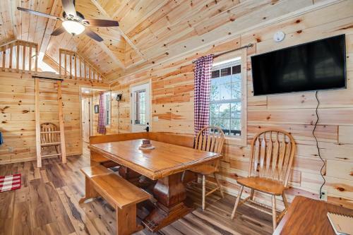 Meandering Moose Cabin