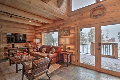Chic Fairplay Cabin With Deck And Serene Location!