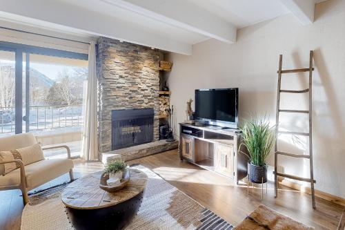 Lodge At Lake Dillon Retreat