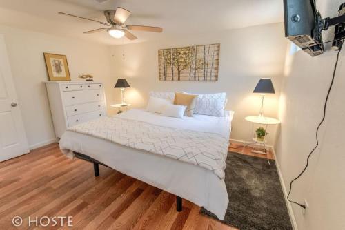 2br Comfy Condo & Cute Patio Broadmoor Area