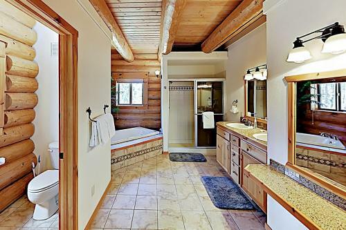 Breezy Bear Cabin