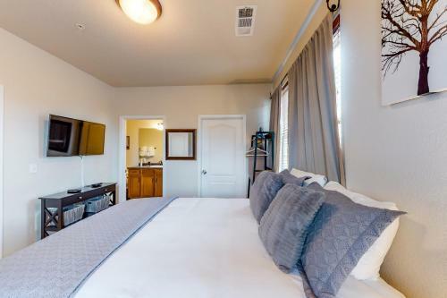Granby Ranch E204