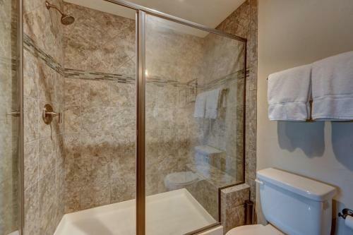 Apartamento Cozens Pointe I-101 Condo