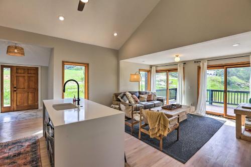 Evergreen Mountain Duplex On I70 With Trail Access!