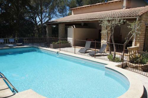 G�tes Le Domaine D'al�zen